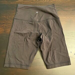 Black Lululemon biker shorts